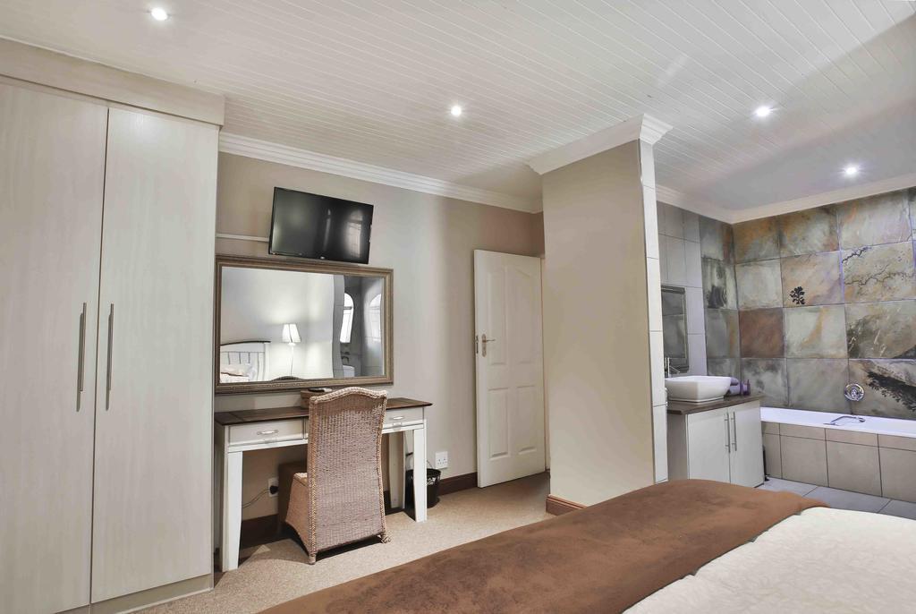 Accommodation At Vans No Loadshedding Centurion Exterior foto