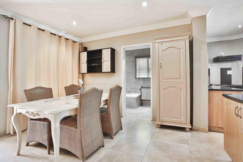 Accommodation At Vans No Loadshedding Centurion Exterior foto